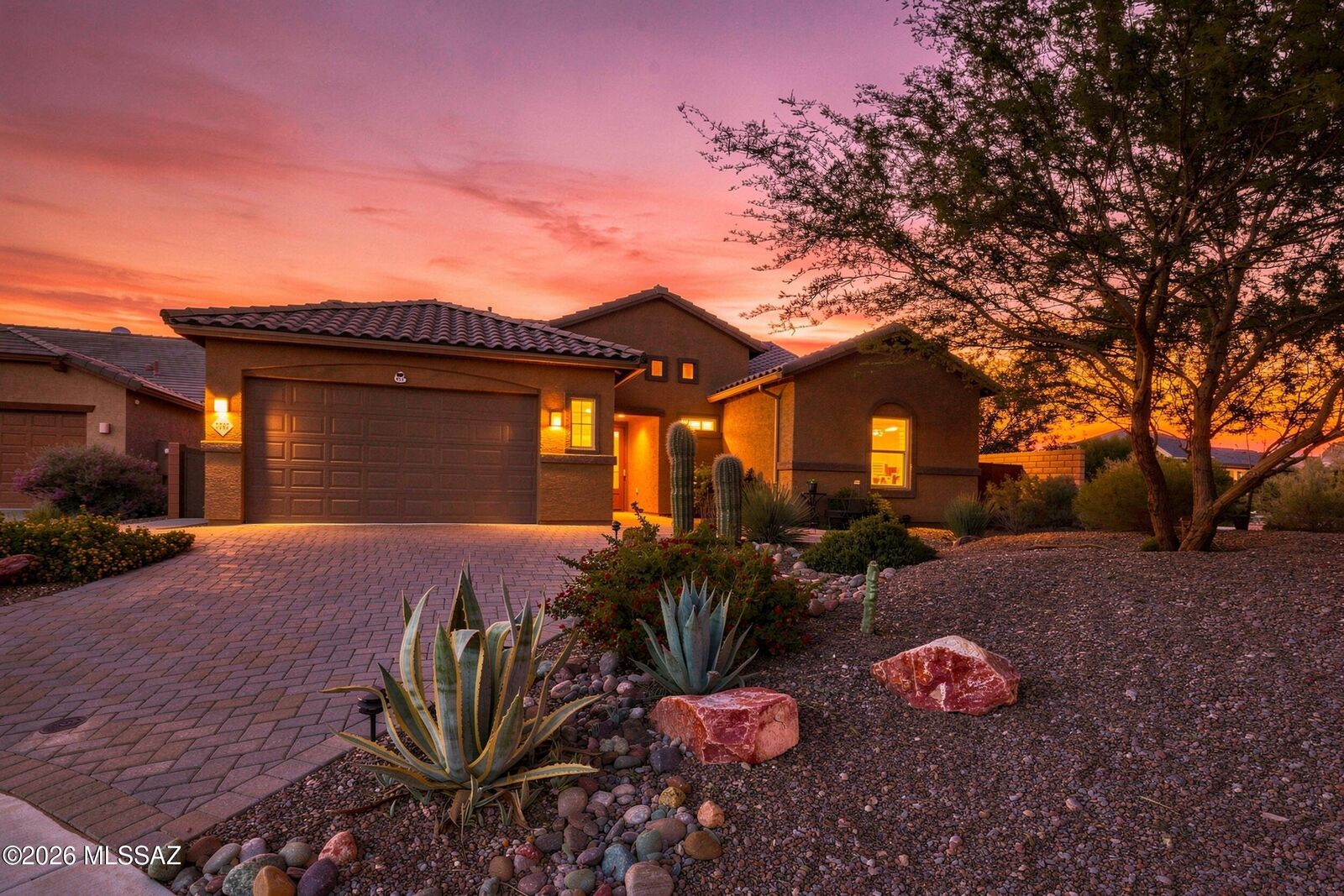Property Photo: 7797 S Indian Wheat Way AZ 85747