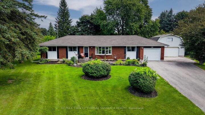 44 Oakwood Drive — photo 1