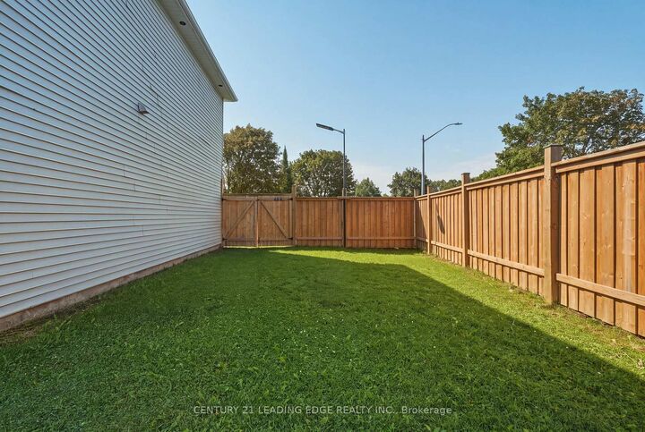 Property Photo: 1100 Maclean Street ON L9S 1W1