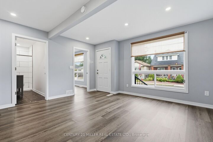 Property Photo:  67 East 13th Street Main Floor  ON L9A 3Z4 