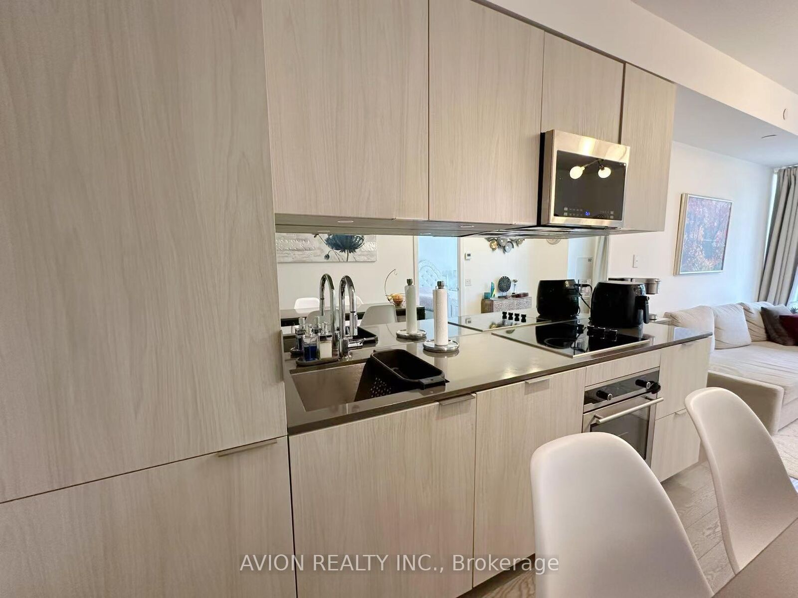 Property Photo:  609 Avenue Road 606  ON M4V 2K3 