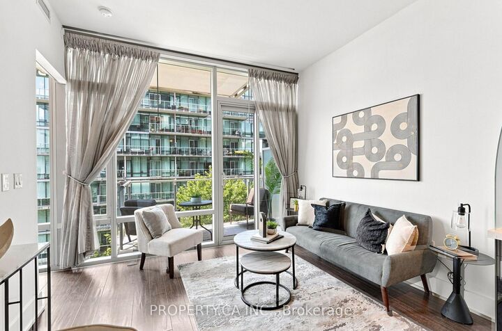 Property Photo: 39 Queens Quay E 625 ON M5E 0A5