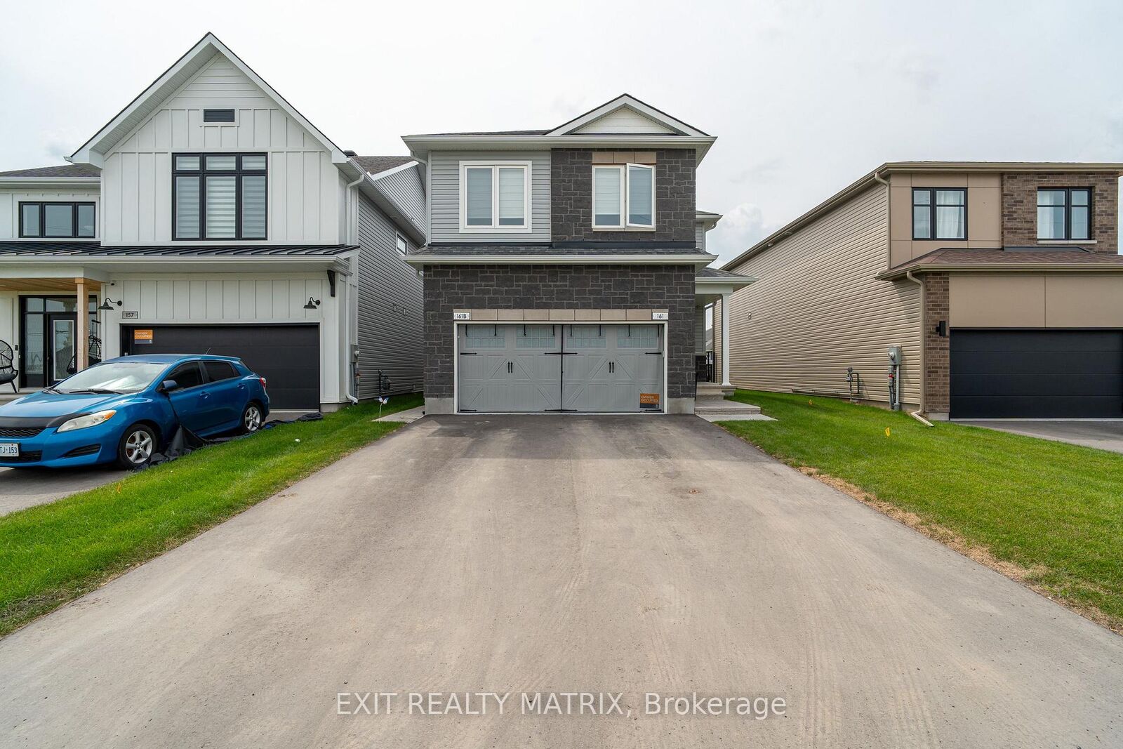 Property Photo:  161 Massalia Crescent B  ON K4A 5R1 