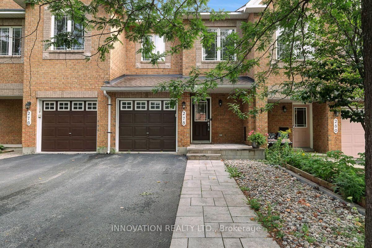 Property Photo: 278 Forestbrook Street ON K2K 0B5