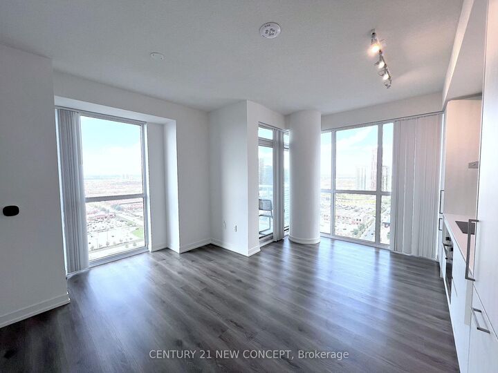 Property Photo:  225 Commerce Street 3512  ON L4K 0R1 