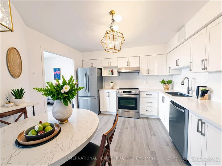 75 Graydon Hall Drive Ph03 — photo 1