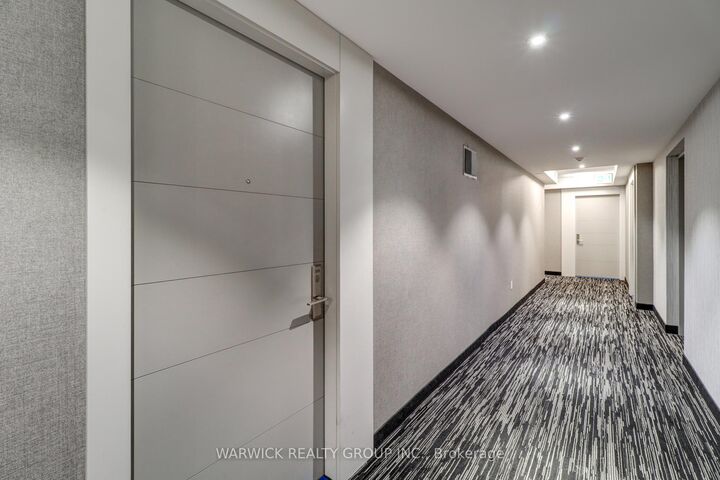 Property Photo:  50 Wellesley Street E 3006  ON M4Y 0C8 