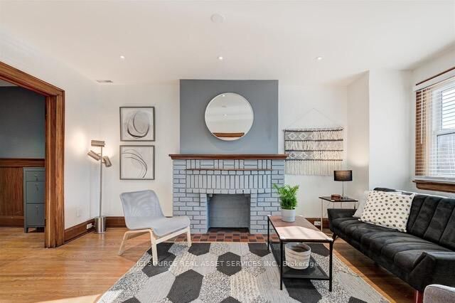 Property Photo: 176 Pendrith Street ON M6G 1S2