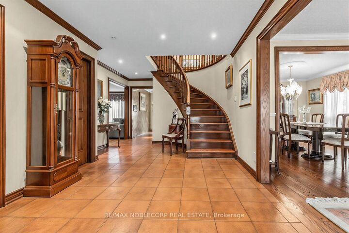 Property Photo: 256 Airdrie Drive ON L4L 1C6