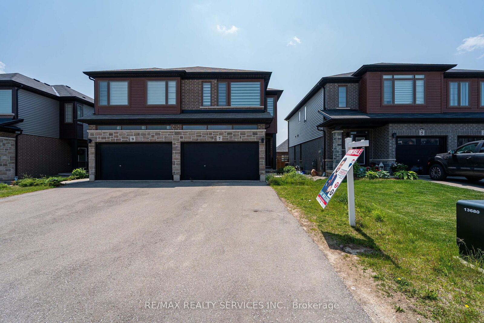 Property Photo:  7 Baker Lane  ON N3L 0K3 