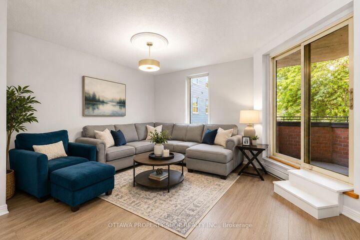 Property Photo: 800 McKellar Avenue 204 ON K2A 2X5