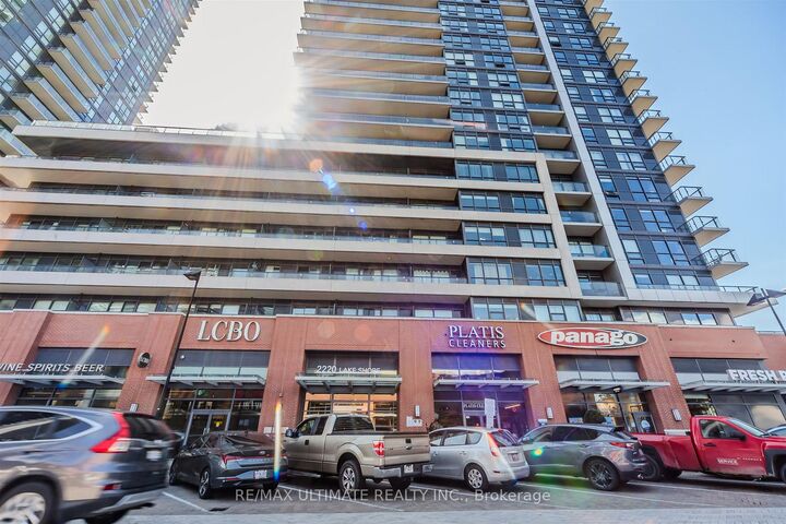 2220 Lake Shore Boulevard W 2706 — photo 1
