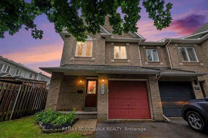 561 Aquaview Drive — photo 1