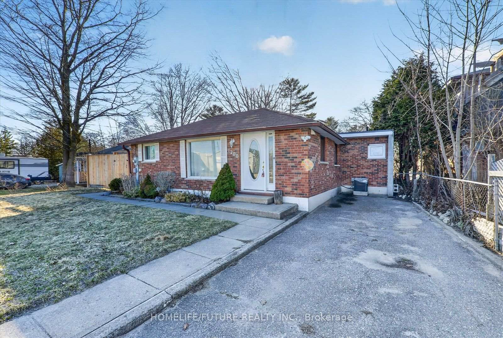 Photo de la propriété:  1200 Mosley Street  ON L9Z 2E7 