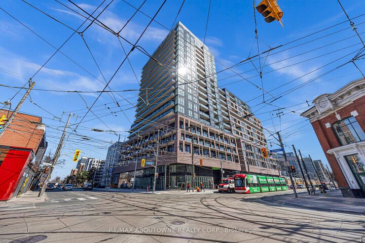 Property Photo:  285 Dufferin Street W 425  ON M6K 1E6 