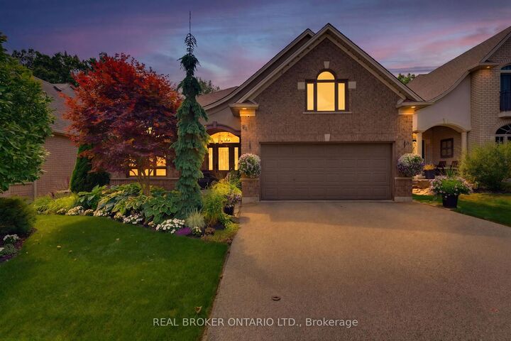Property Photo: 64 Carmichael Crescent ON N3R 8A9
