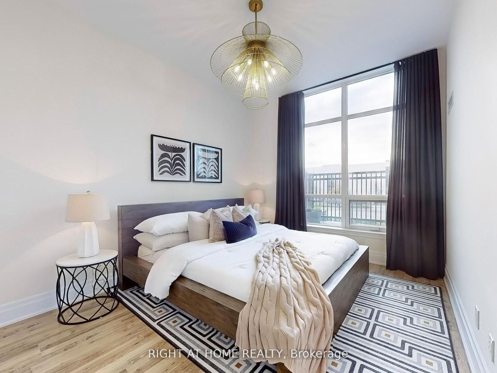 Property Photo: 9075 Jane Street 106 ON L4K 0L7