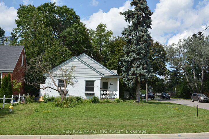 Property Photo: 30 Highland Park Boulevard ON L3T 1B1
