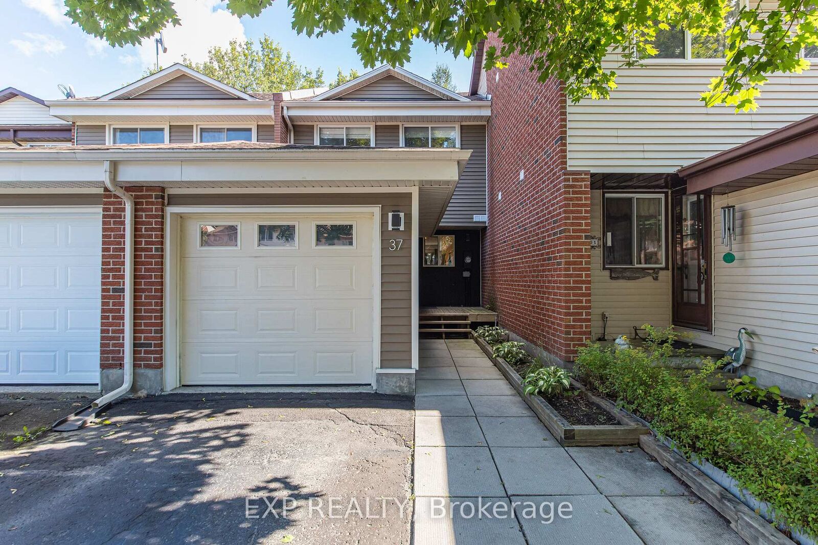 Property Photo: 37 Dignard Street ON K0A 1W0