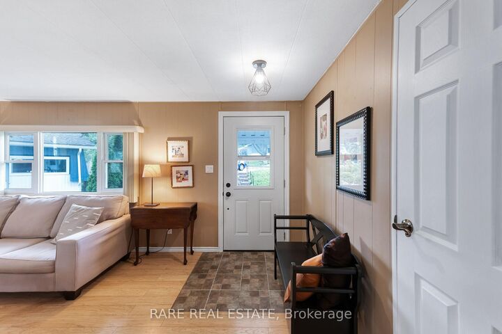 Property Photo: 11 Hawthorne Drive ON L9S 1P7