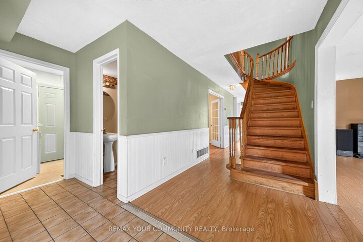 Property Photo: 74 Richvale Drive ON L6Z 4K1