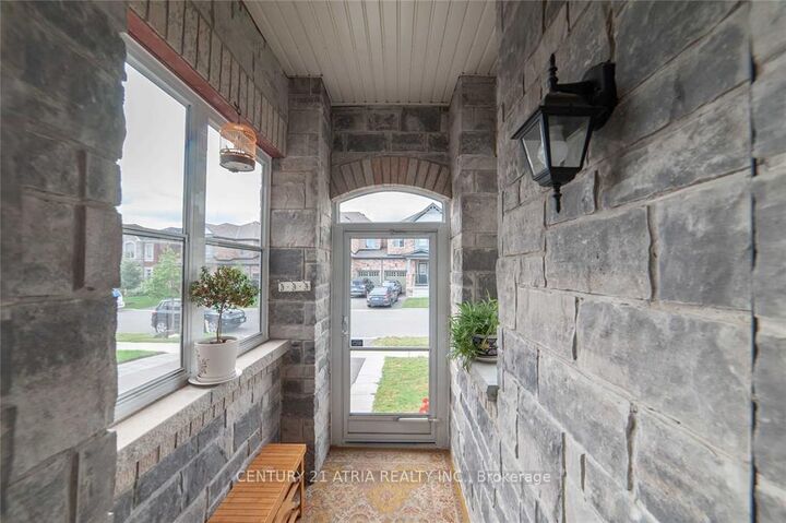 Property Photo: 58 Mondial Crescent ON L9N 0S2