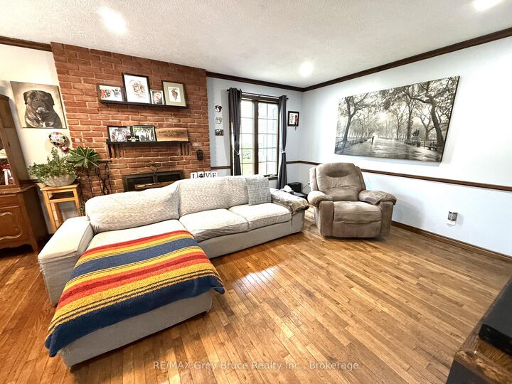 Property Photo: 840 4th Street E ON N4K 1B6
