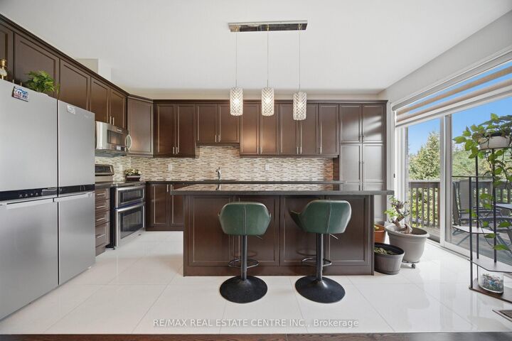 Property Photo: 2425 Quetico Crescent ON L6M 0R4