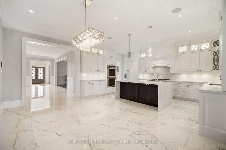 Property Photo: 74 Yongehurst Road ON L4C 3T2