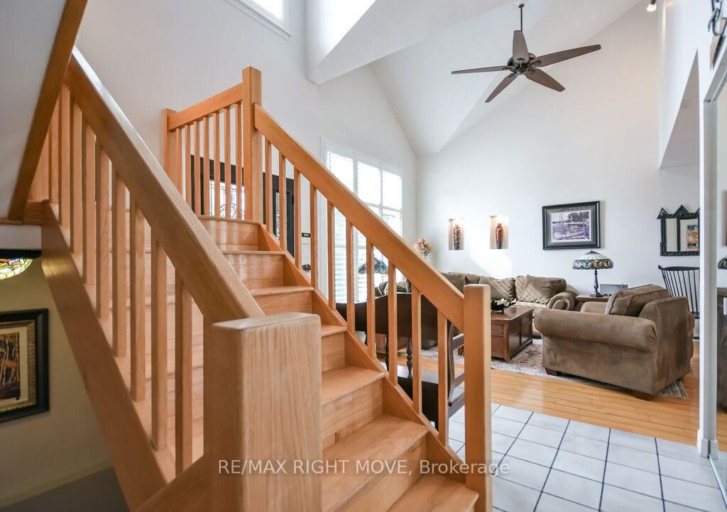 Property Photo: 2640 Westshore Crescent ON L3V 0V8