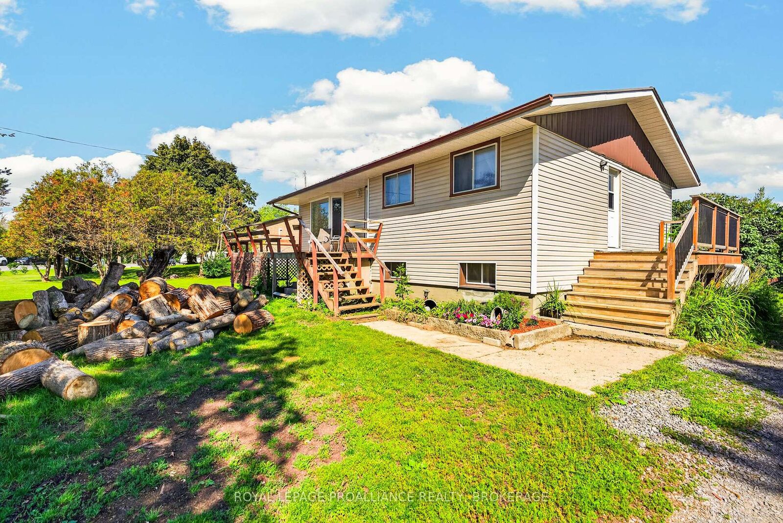 Property Photo: 3670 Smith Road ON K7P 2Y7