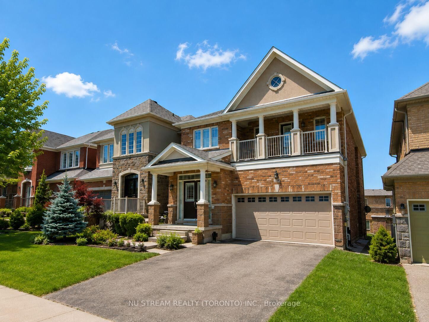 Property Photo: 224 Aspenwood Drive ON L3X 3L1