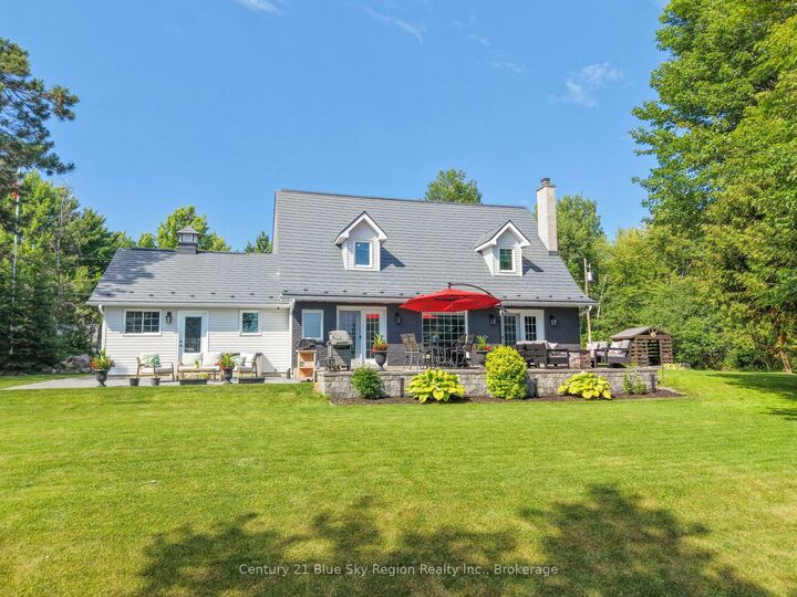 Property Photo: 6 Du Lac Drive ON P2B 2X8