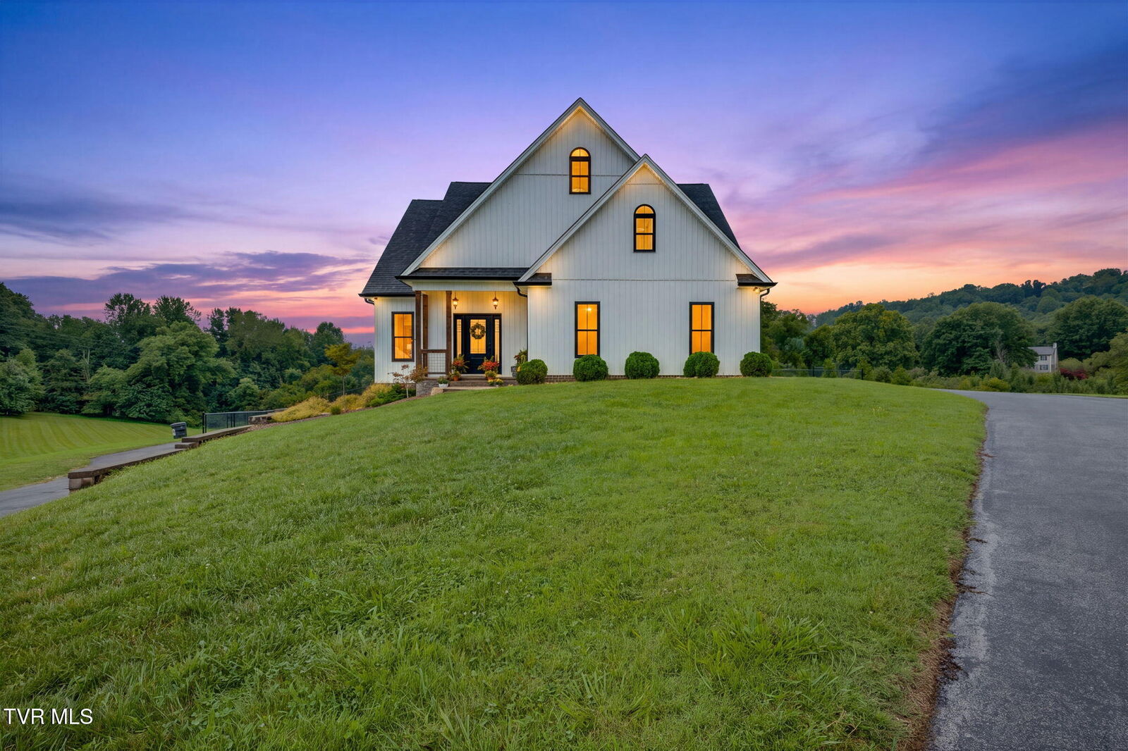 Property Photo: 3925 Lake Valley Court TN 37664