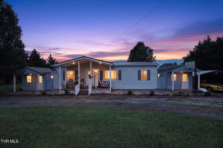 Property Photo: 725 Shakerag Road TN 37743