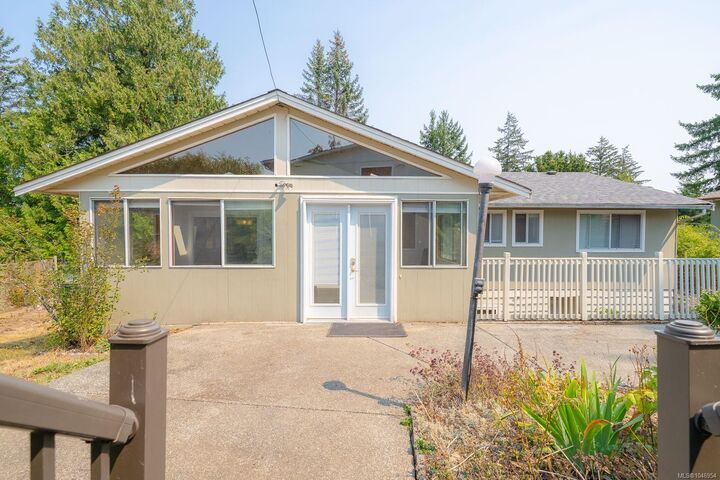 Property Photo: 159 Emery Way BC V9R 2A9