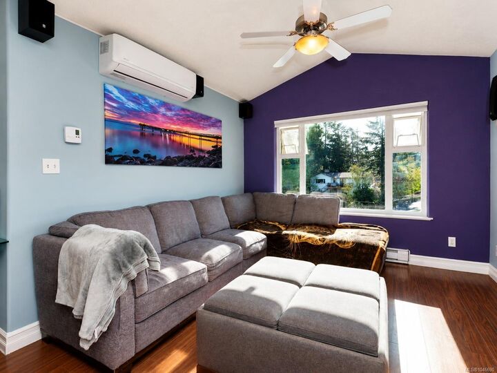 Property Photo: 2562 Wentwich Rd BC V9B 3N4