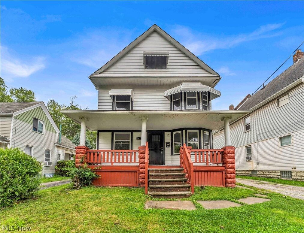 Property Photo:  3617 E 57th Street 1/Dn  OH 44105 