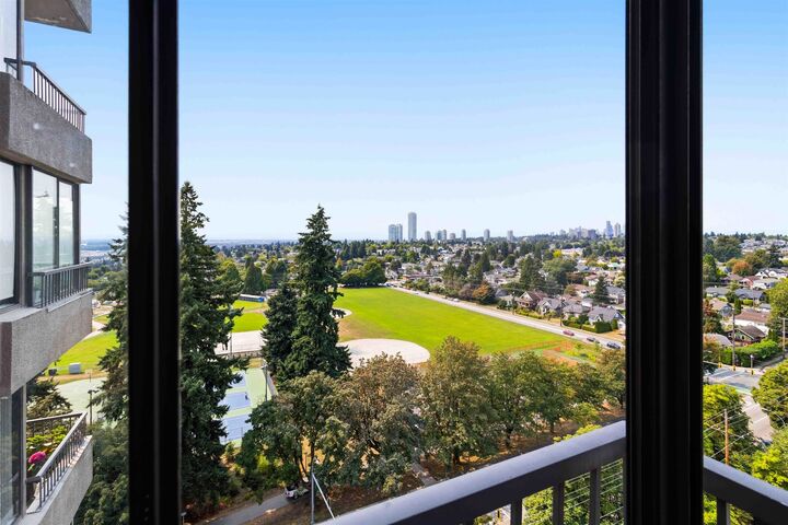 Property Photo: 740 Hamilton Street 1603 BC V3M 5T7