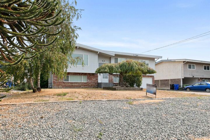 Property Photo: 6890 Centennial Drive BC V2R 1J7