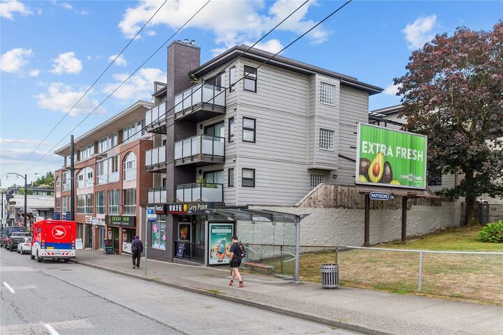 3788 W 10th Avenue 301 — photo 1