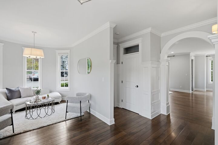 Property Photo: 927 163 Street BC V4A 9T8