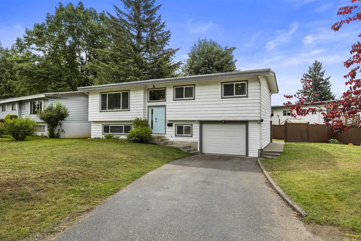 Property Photo: 2454 Aladdin Crescent BC V2S 5K7