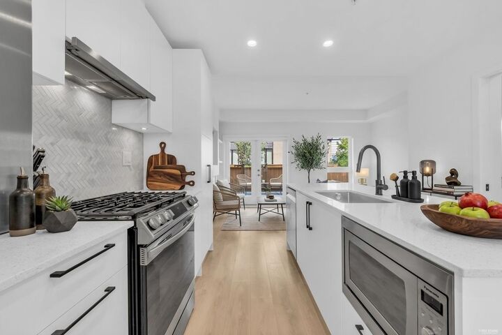 Property Photo: 535 E 2nd Street 137 BC V7L 1E1