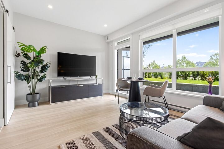 Property Photo:  1942 Starling Dr 105  BC V4M 0H1 