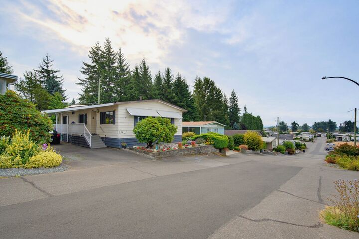 Property Photo: 27111 0 Avenue 256 BC V4W 2T6