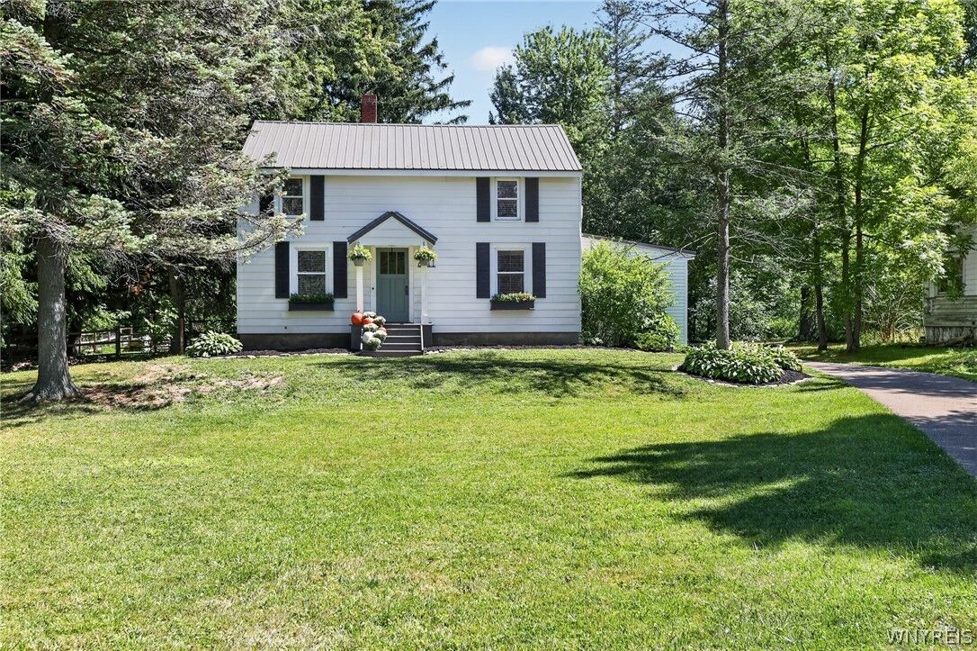 Property Photo: 6811 Boston State Road NY 14075