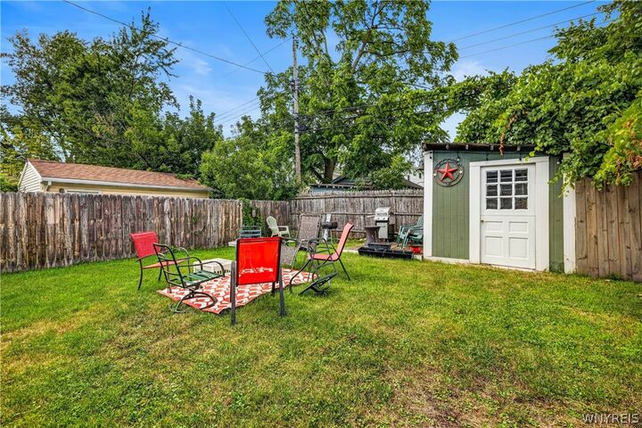 Property Photo:  356 Saint Lawrence Avenue  NY 14216 