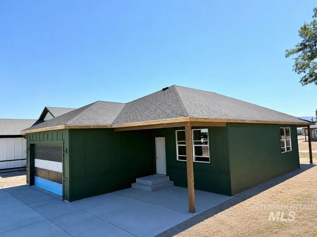 Property Photo:  171 18th Street  ID 83336 