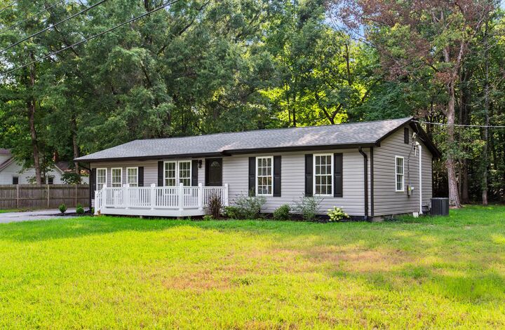 Property Photo:  4396 Potomac Drive  VA 22485 